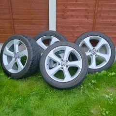 Genuine VW 17 Alloys + Bridgestone Potenza Tyres