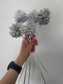 Decorative cones on sticks - white and silver 5pcs NEW