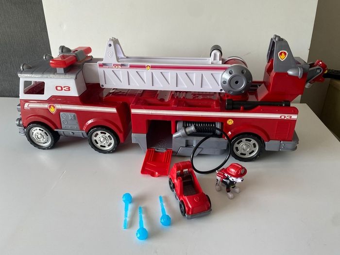 Paw patrol fire engine