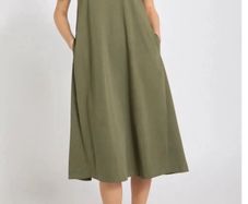 New Khaki T-shirt oversized dress size small - Suit 8-12/14