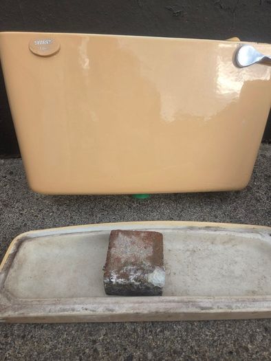 Open to offers-Retro/ Vintage bathroom sink and toilet
