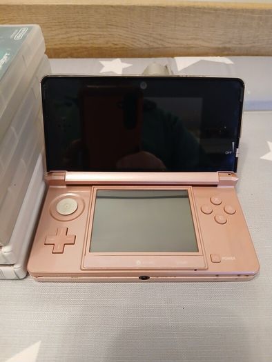 Nintendo 3DS Pearl Pink Console Bundle + Charger, Travel Case & 6 Classic Games!