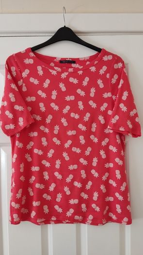 M and S Top size 16