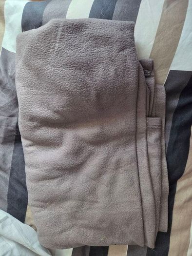 House Clearance: Double Bedding Sets, small blankets, and more