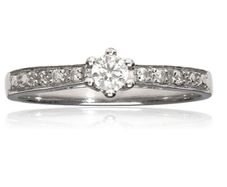 9k gold Diamond ring with diamond shoulders box certificate