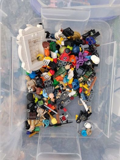lego mini figures