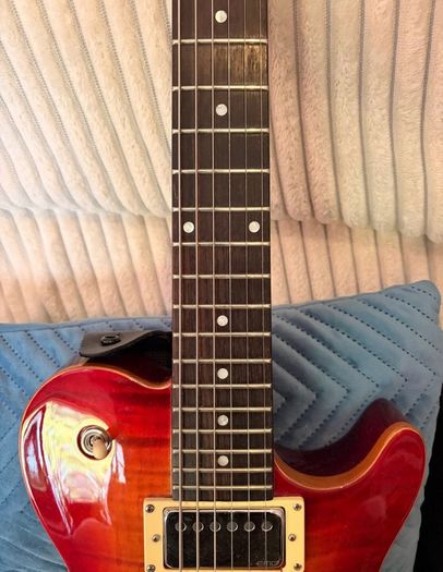 Line 6 James Tyler Jtv-59 (emg / Schaller Upgrades)