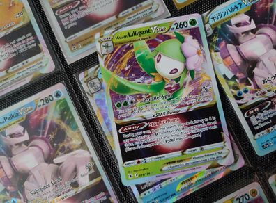 Hisuian Lilligant VSTAR ! Ultra Rare ! from Astral Radiance Set ! 2022 ! Pokemon Card !