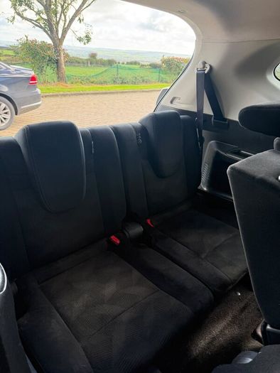 Nissan X-Trail 7 Seater