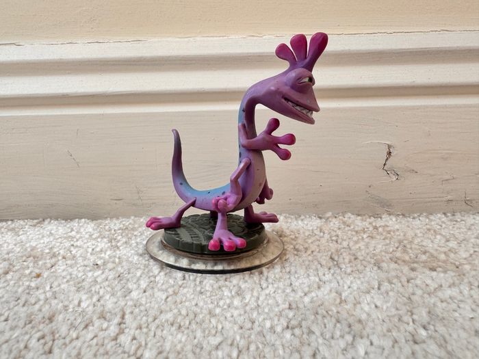 Disney Infinity Monsters Inc Randall Boggs Character Action Figure Used Please see photos