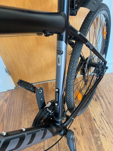 Hybrid Bike