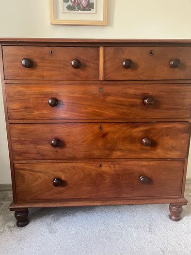 sideboard