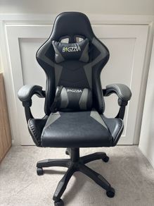 Bigzzia Gaming Chair
