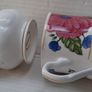 2 new vintage fine bone china mugs Image 3