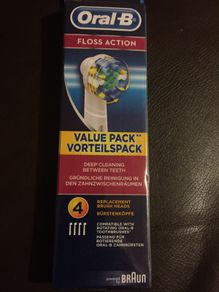 Oral B Floss Action replacement Brush heads Brand New free post