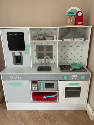 kids Play kitchen