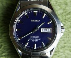 Seiko Sapphire Midsize Mens Watch Blue Dial Battery- works well