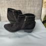 Ladies boots size 4 like new Image 7