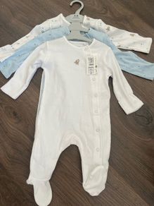 Baby grows M and S BNWT