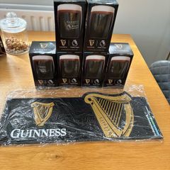 Guinness Glasses/Runner.