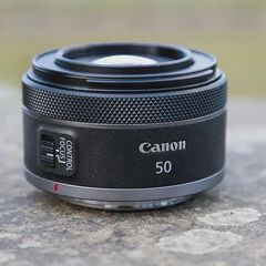 Canon RF 50mm 1.8f