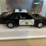 Ford Mustang Police 1/24 Ford Dealer Burago Image 8