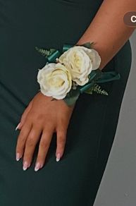 corsage