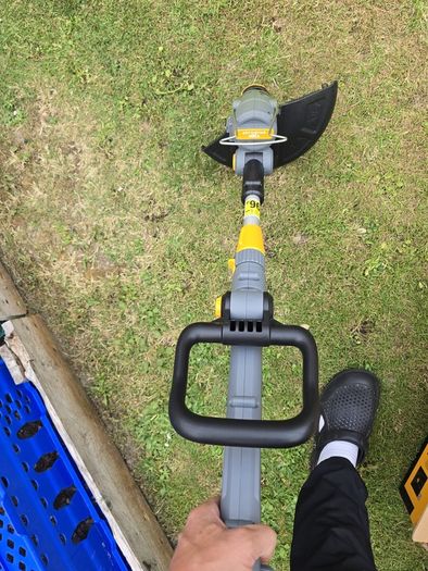 Titan grass strimmer.