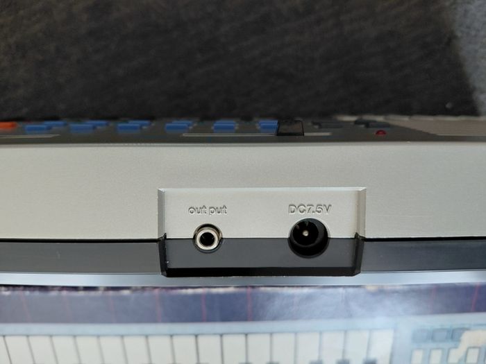 vintage Liwaco keyboard in box with 3 music roms