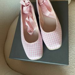 Pink Ballet Pumps