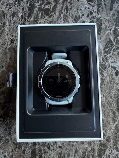 Wahoo ELEMNT RIVAL Multisport GPS Watch Boxed