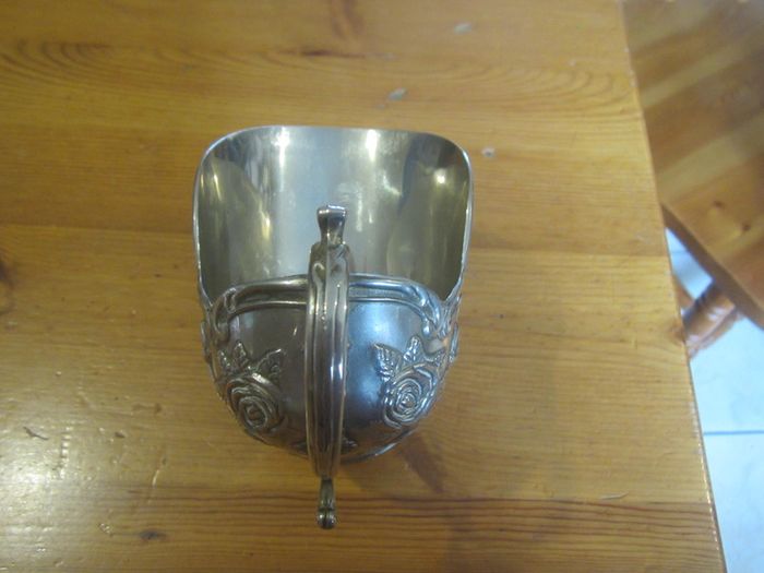 silver plated sugar skuttle