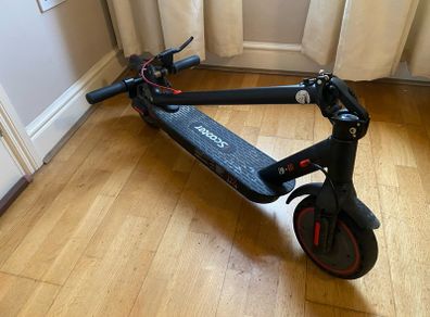 e-scooter (charger included)