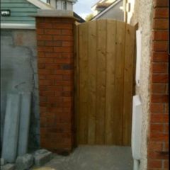 side gate