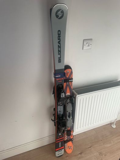 Blizzard Skiis
