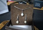 Silver pedant and earrings with pearl