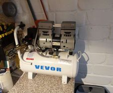 9L 550W Silent Air Compressor Portable Oil-free Air Compressor Pump Safe Solenoid Valve Workshop Repair Tire Inflation