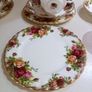 18 piece Tea Set Royal Albert Old Country Roses Bone China Image 5