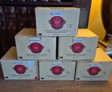 6 New Boxed Le Creuset Mini Cocottes / Petite Round Casserole Dishes