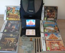 Nintendo Dsi In Black With Puzzle Games Collection And Official Charger Excellent Order