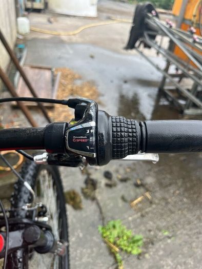 Red apollo phaze mountain bike