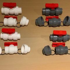 Double union UPVC ball valve size 32mm