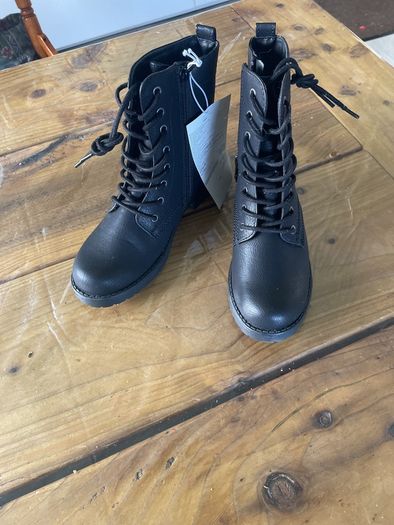 ladies boots