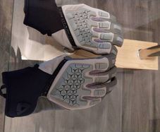 moterbike gloves