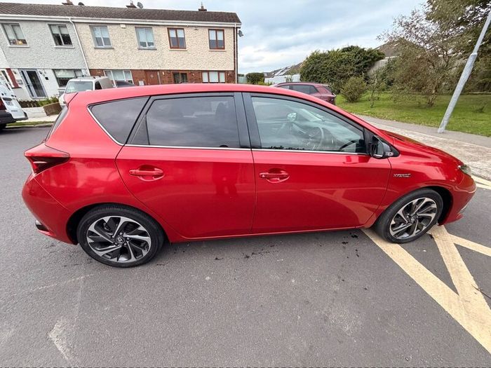 Toyota Auris 2016