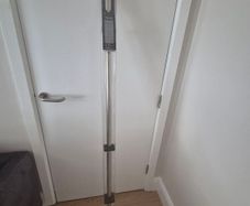 extendable curtain pole