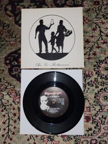 The Go-Betweens: Streets Of Your Town 7"