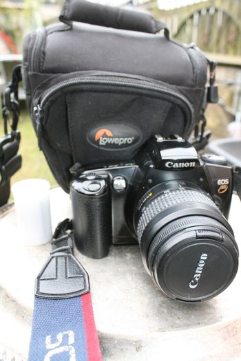 Canon Eos 88 (eos 3000 )+ Ef 35-80mm Lens