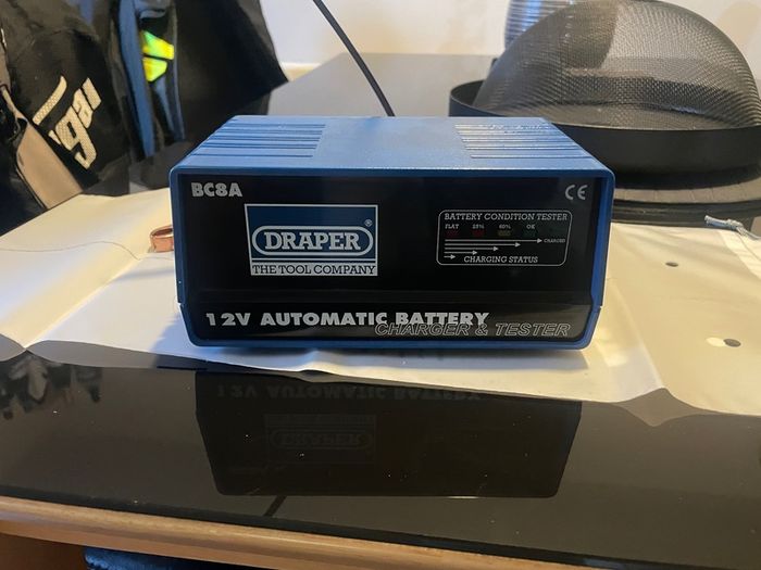 Draper 12v battery charger (new/unused)