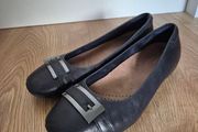 clarks dark navy, size 4E/5